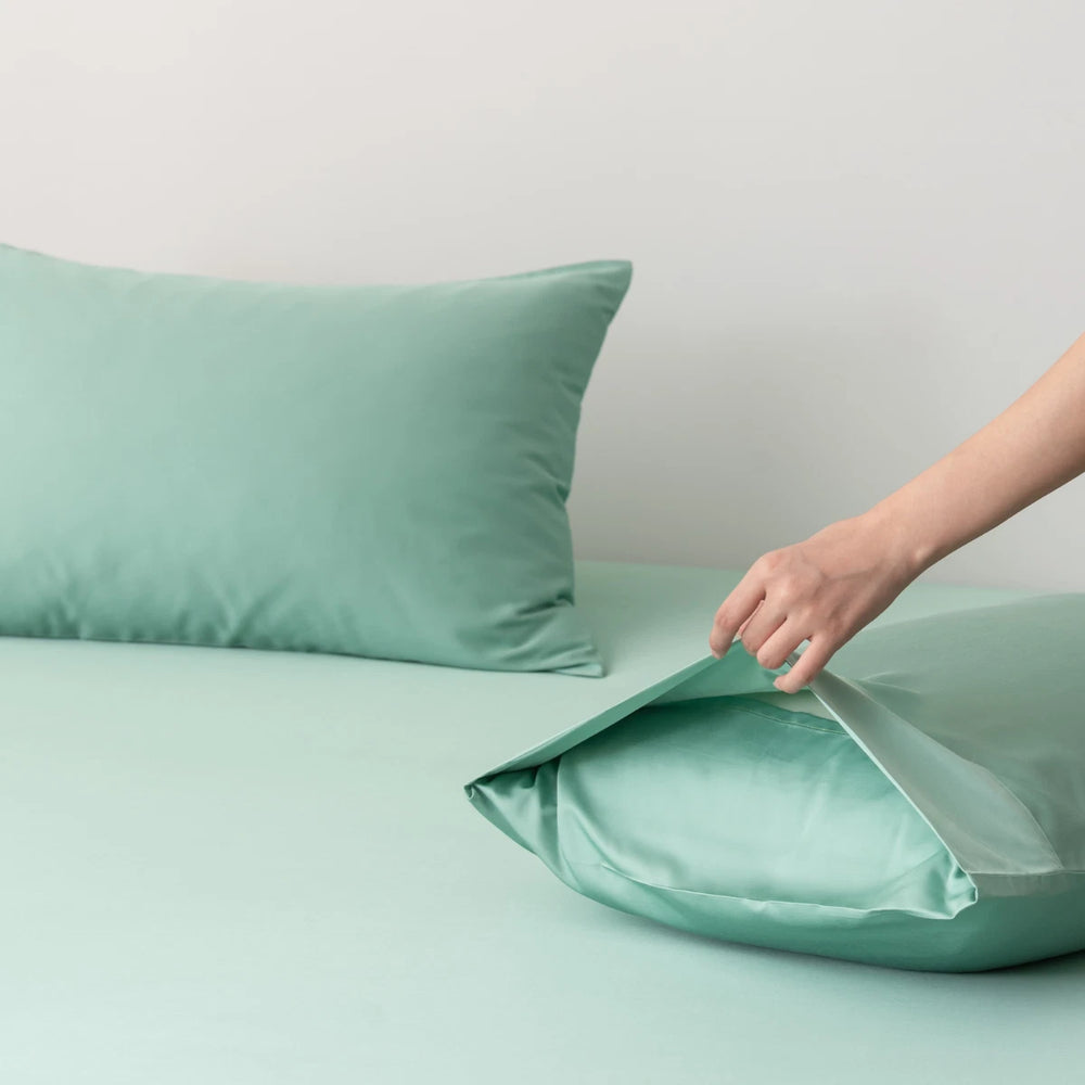 Linenly Bamboo Pillowcases Green Sheen#color_green-sheen